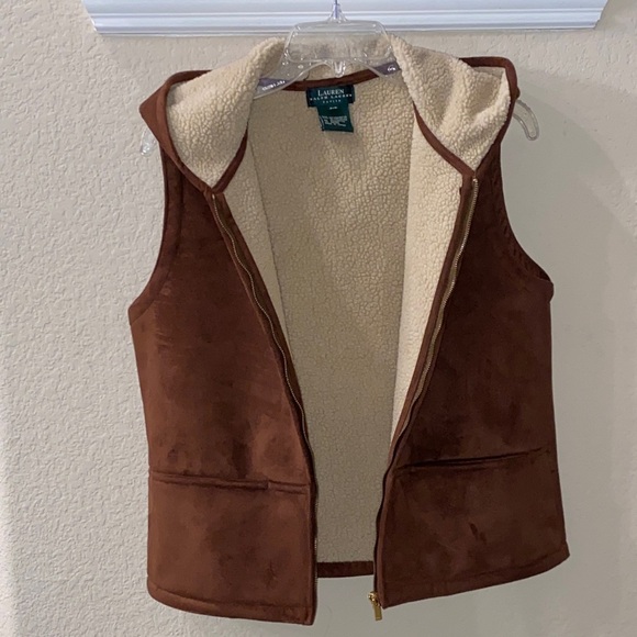 Lauren Ralph Lauren hooded faux suede sherpa-lined vest in brown Size P/S - Picture 2 of 7